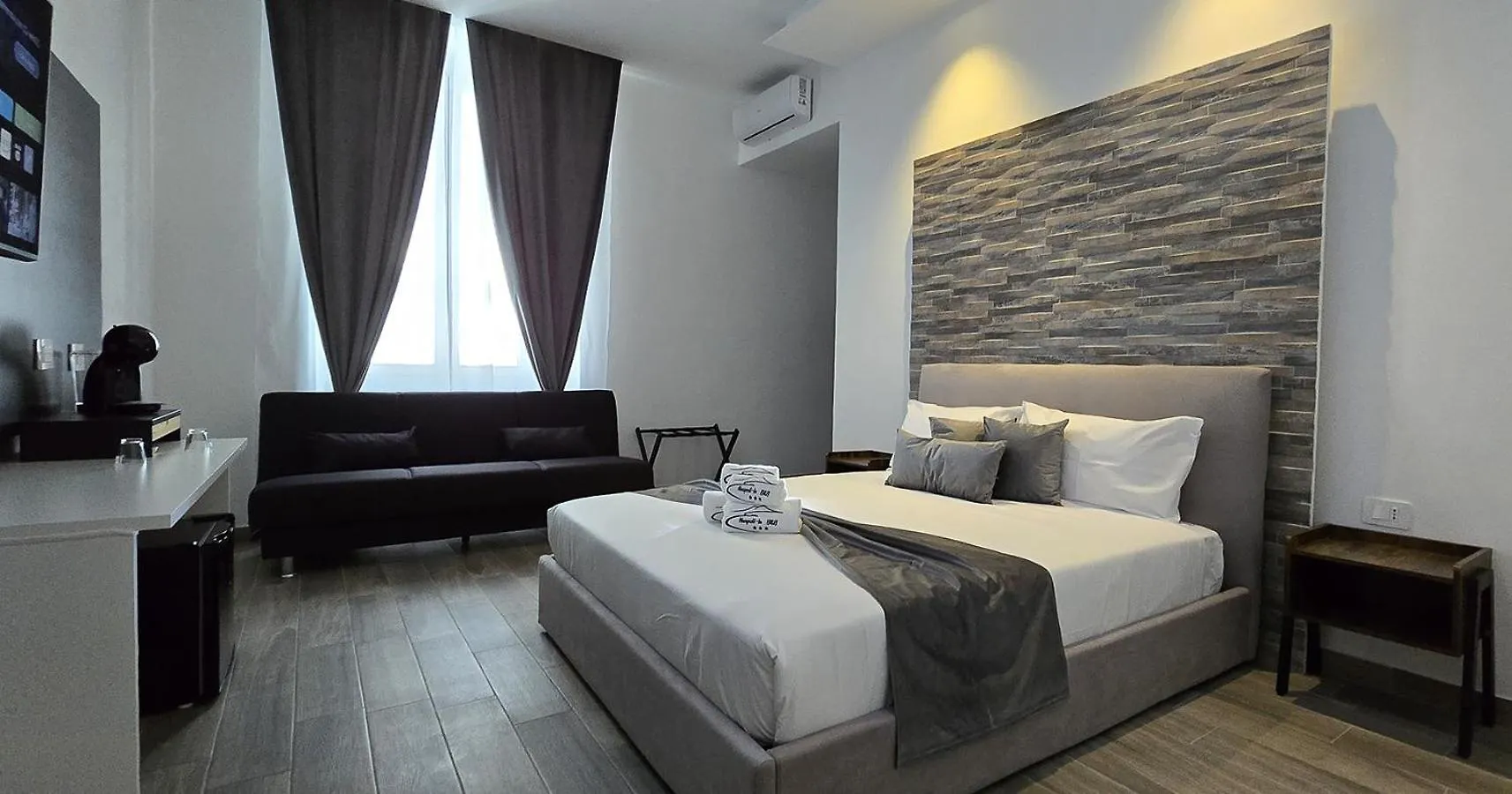 Neapoli-In Hotell 0*, Neapel