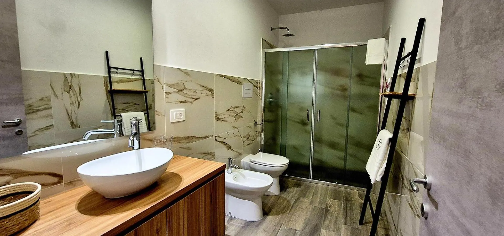 Pensionat Neapoli-In Hotell