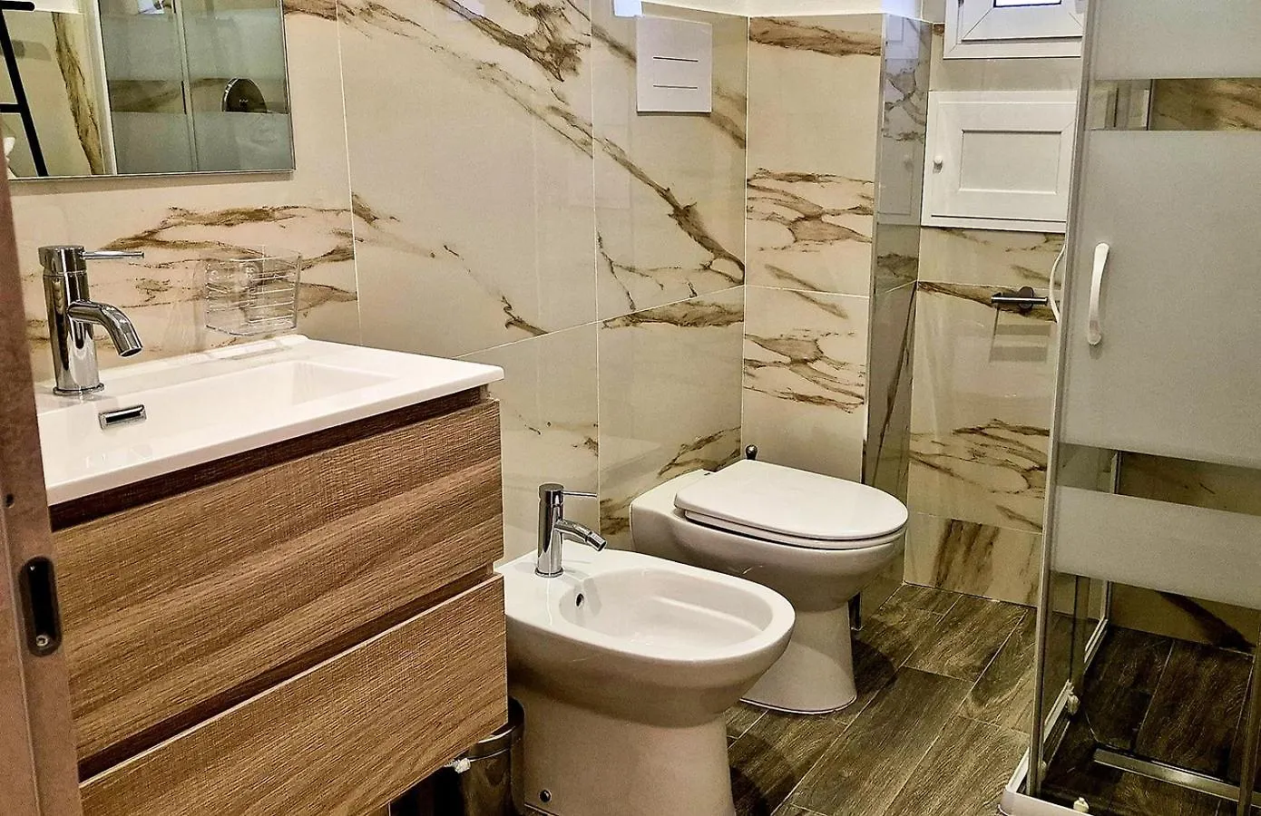 Neapoli-In Hotel Guest house Naples