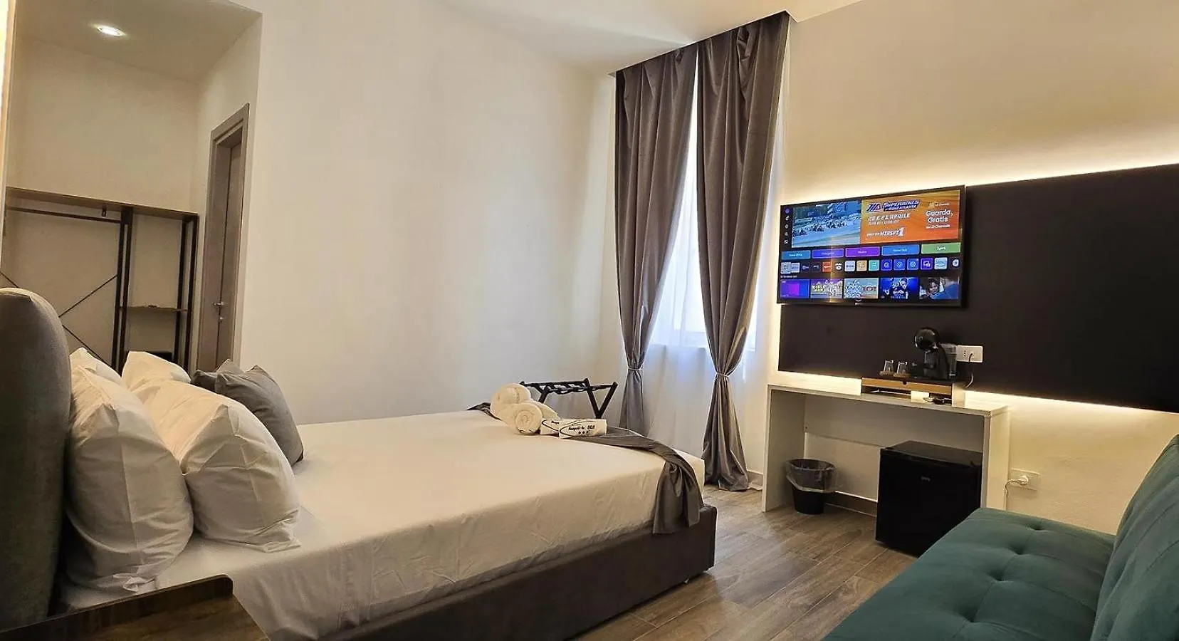 Hotel Neapoli-In Italia